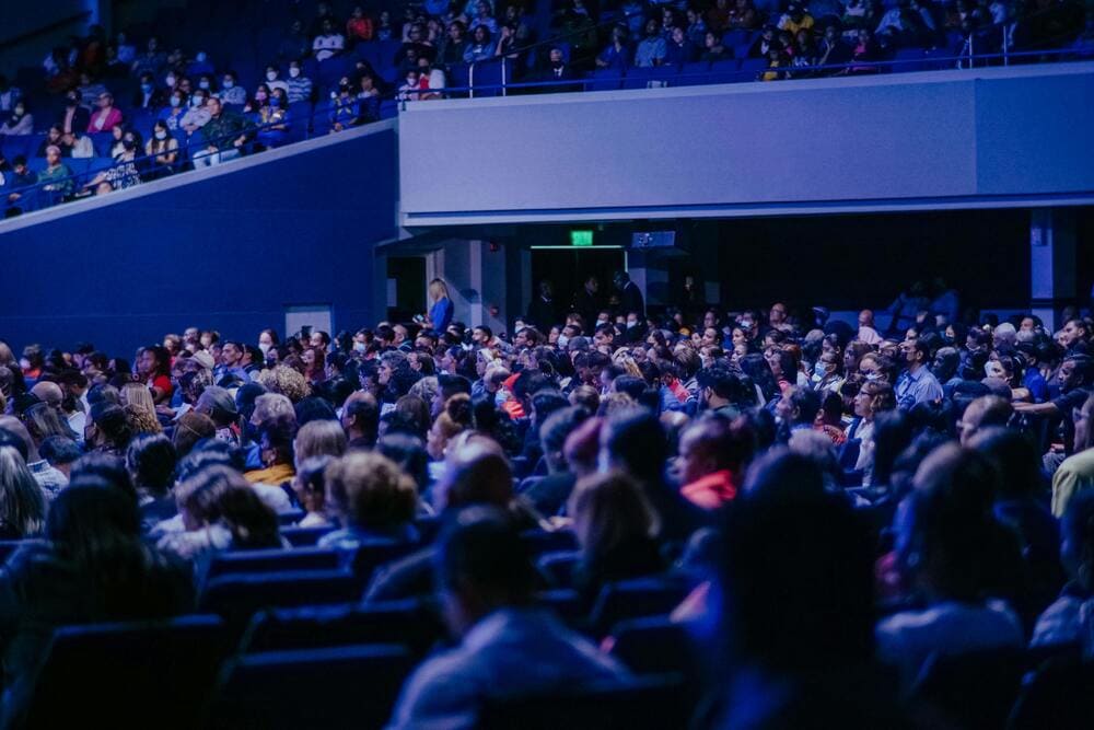Cómo garantizar Wifi estable para una convención de empresa con 200–500 asistentes
