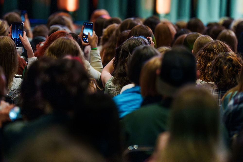 Wifi para eventos internacionales: Cómo dar conexión a asistentes extranjeros sin problemas de roaming